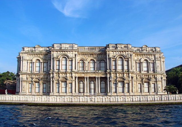2 Continents Tour incl. Beylerbeyi Palace [full-day] - A full Istanbul day built around the Bosphorus