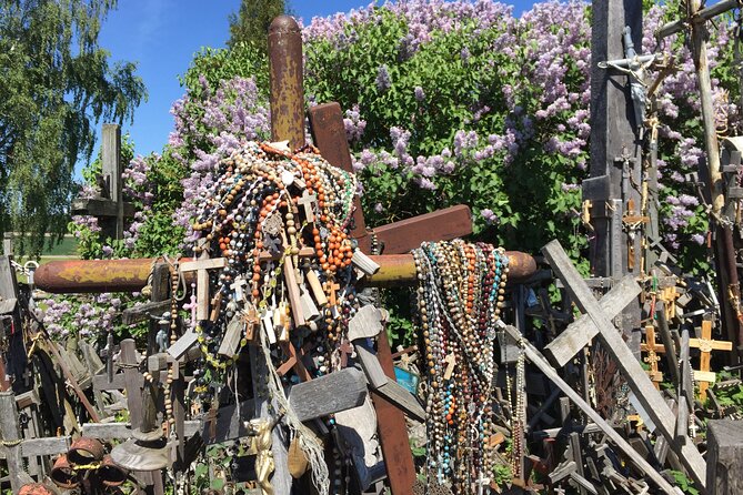 2 countries! Hill of Crosses, Rundale Palace and Bauska castle - What the ride is like