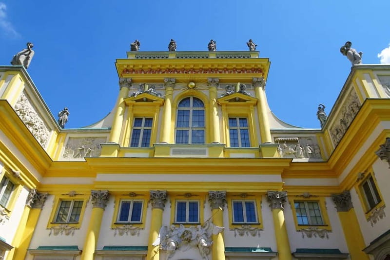 3-hour: Palace of King Jan Sobieski in Wilanow/inc. Pick-up/ - Your first look at the palace and grounds