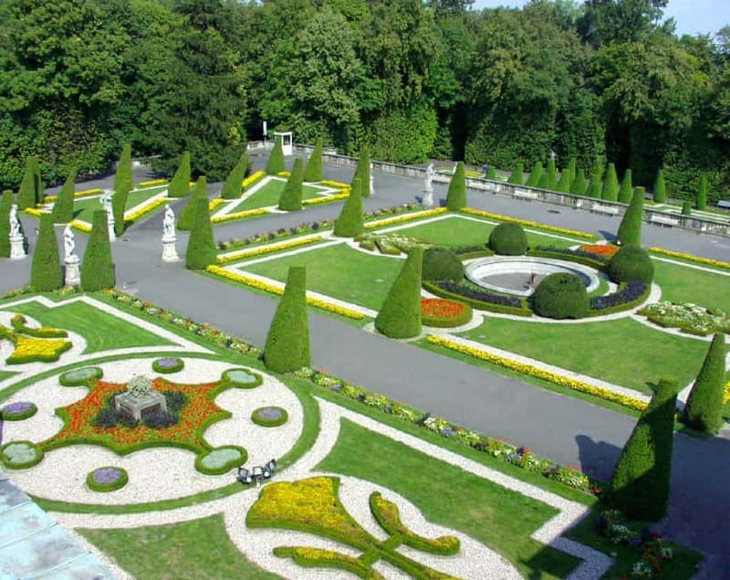 3-hour: Palace of King Jan Sobieski in Wilanow/inc. Pick-up/ - Hotel pickup makes the short trip easy