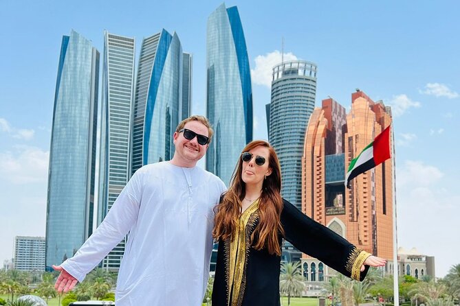 8 hours Abu Dhabi Grand Mosque and Qasar Al Watan Palace Tour - Emirates Palace: a grand hotel with free entry