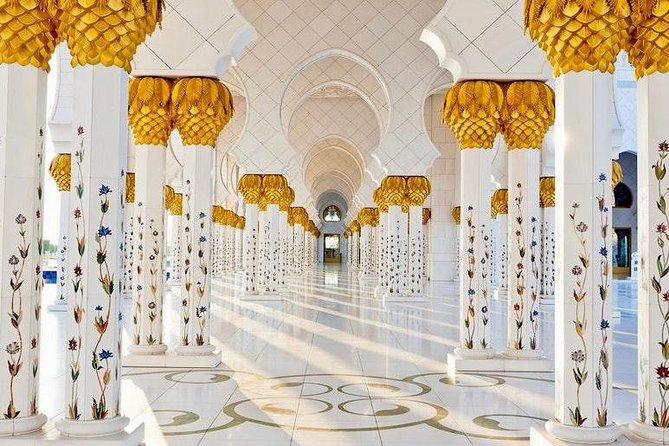 Abu Dhabi City Tour, Emirates Palace, Grand Mosque, Louvre Museum - The Corniche: a quick look at Abu Dhabi’s waterfront