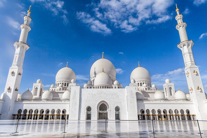 Abu Dhabi City Tour from Dubai: Qasr Al Watan, Emirates Palace, Mosque - The Sheikh Zayed Grand Mosque deserves your best attention