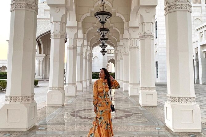 Abu Dhabi City Tour of Grand Mosque, Palace, Louvre, and Ferrari - Ferrari World and the Yas Island finish