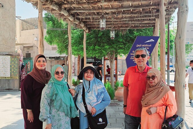 Abu Dhabi City Tour :Qasr Al Watan, Emirates Palace, Mosque - Miraj Museum and the Dates Market