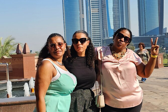 Abu Dhabi City Tour :Qasr Al Watan, Emirates Palace, Mosque - Sheikh Zayed Grand Mosque: the essential stop