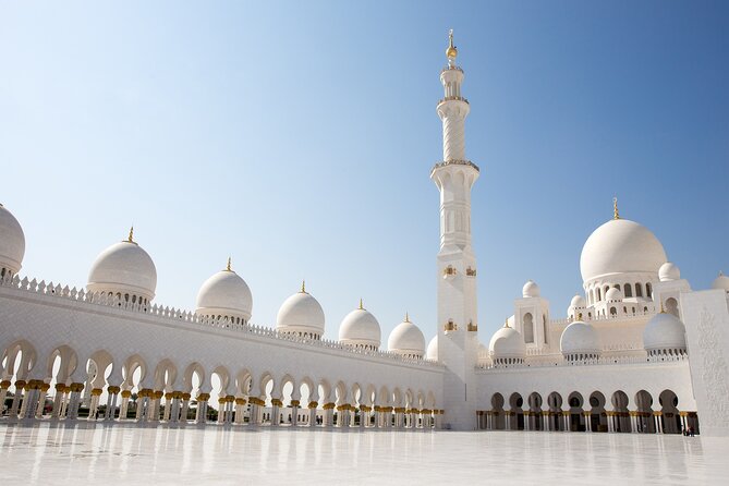 Abu Dhabi City Tour With Presidential Palace Entrance - Guided Tour - Two hours at Marina Mall covers lunch and a break