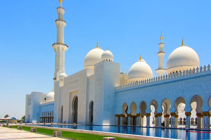 Abu Dhabi Grand Mosque, Etihad Towers & Royal Palace Visit from Dubai - Emirates Palace from the outside