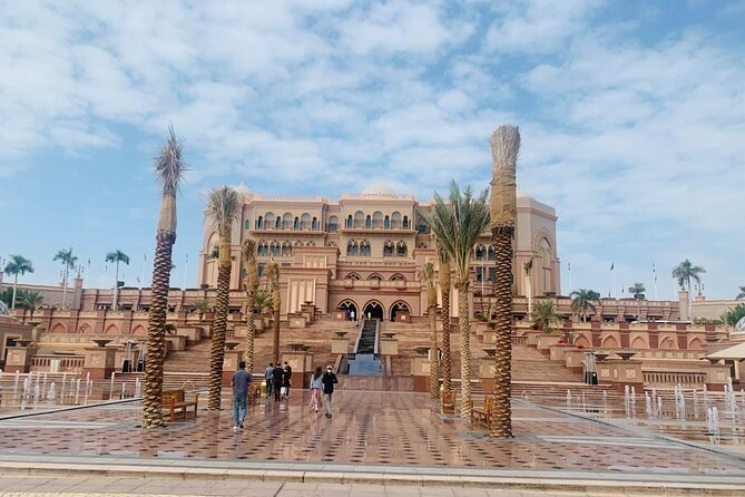 Abu Dhabi Tour Grand Mosque Emirates Palace Heritage Village - Marina Mall and the practical lunch break