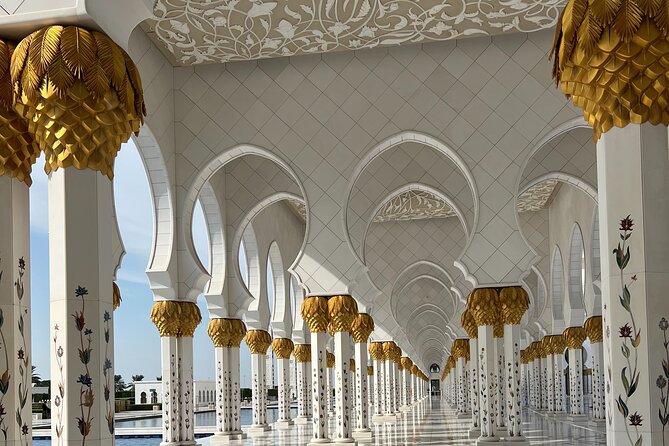 Abu Dhabi Tour Grand Mosque Heritage Village Emirates Palace - A long day from Dubai with Abu Dhabi’s biggest sights