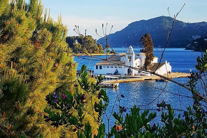 Achilleion Palace and Corfu Old Town Tour - Corfu Old Town: Venetian streets and limited time