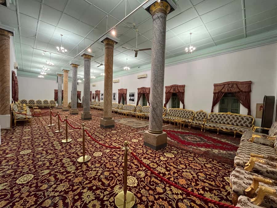 Al Masmak Fortress, Murabba Palace, and Souq Al Zal Tour - Souq Al Zal, where objects carry meaning