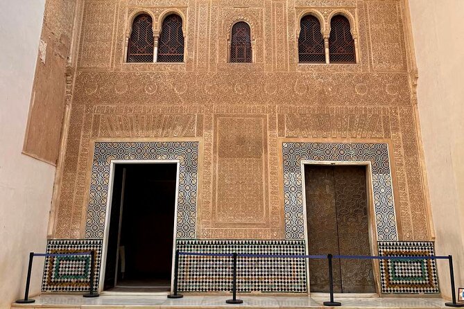 Alhambra and Nasrid Palaces Guided Tour with Tickets - Is $230 per person good value?