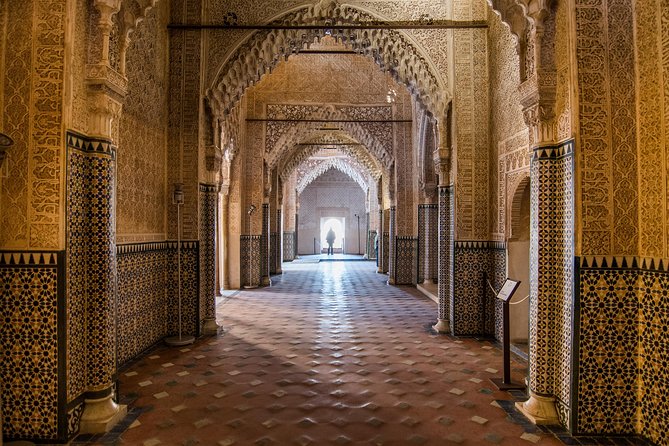 Alhambra and Nasrid Palaces Ticket with Audioguide - The audio guide app and how to avoid frustration