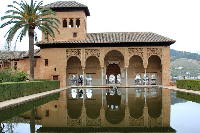 Alhambra Complete: Ticket Skip-the-Line Nasrid Palace and Generalife with Guide - Partal Gardens fill in the missing pieces