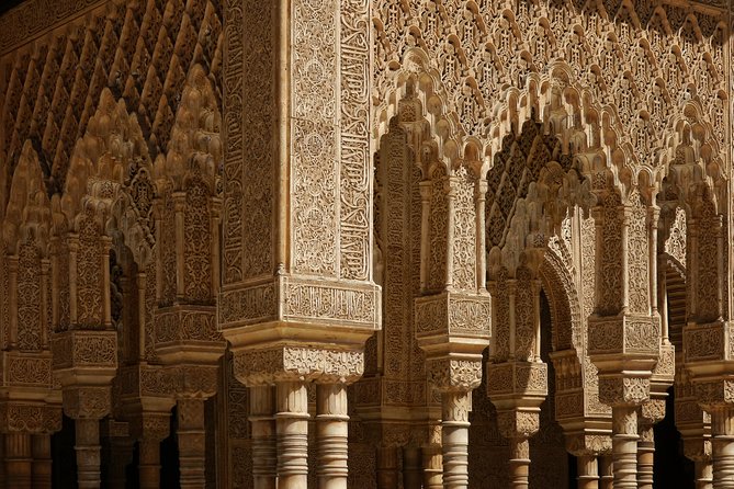 Alhambra, Nasrid Palaces, Generalife & Alcazaba Private Tour - Ticket timing requires careful planning