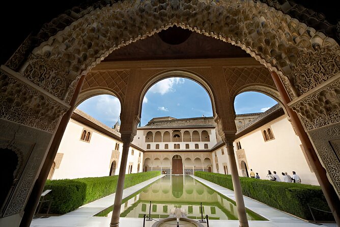 Alhambra, Nasrid Palaces & Generalife Reserved Access Tour - The guide question needs a clear answer