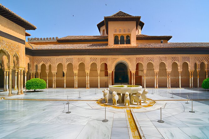 Alhambra, Nasrid Palaces & Generalife Reserved Access Tour - Three hours inside the Alhambra complex