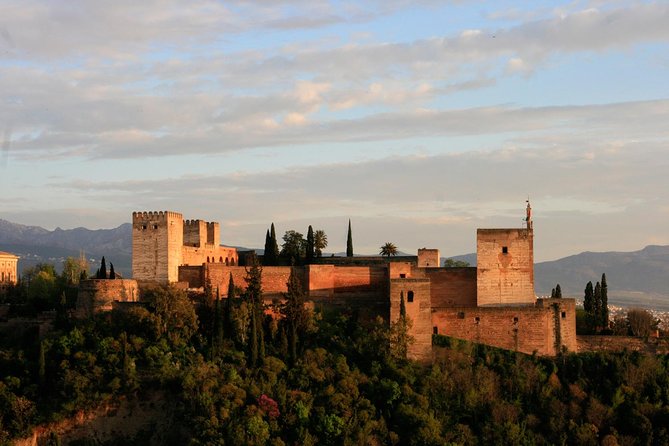 Alhambra Private Tour: Nasrid Palaces, Alcazaba and Generalife - My booking verdict
