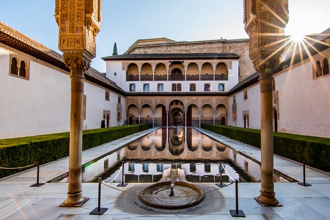 Alhambra Tour and Nazaries Palaces with Hammam Massage Experience - Palace of Charles V: a later chapter