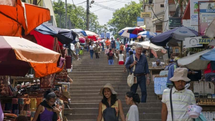 Antananarivo: Guided Tour and sunset in queen's palace - Key points to know before booking
