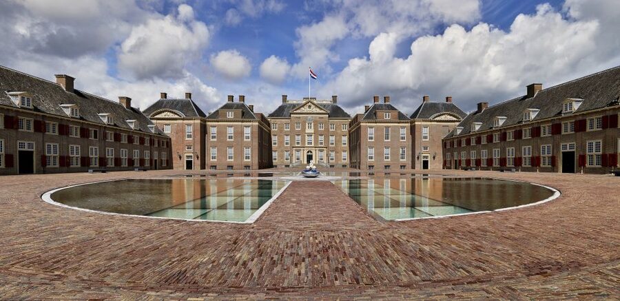 Apeldoorn: Het Loo Palace Entry Ticket - The House of Orange-Nassau collection