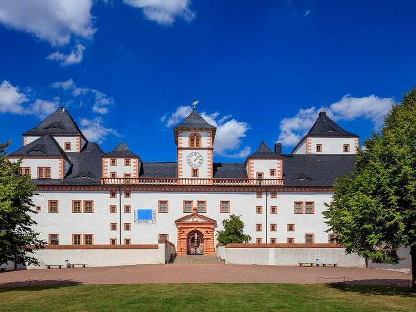 Augustusburg Castle: Entrance Ticket to Schloss Augustusburg - Start with the castle’s Renaissance interiors