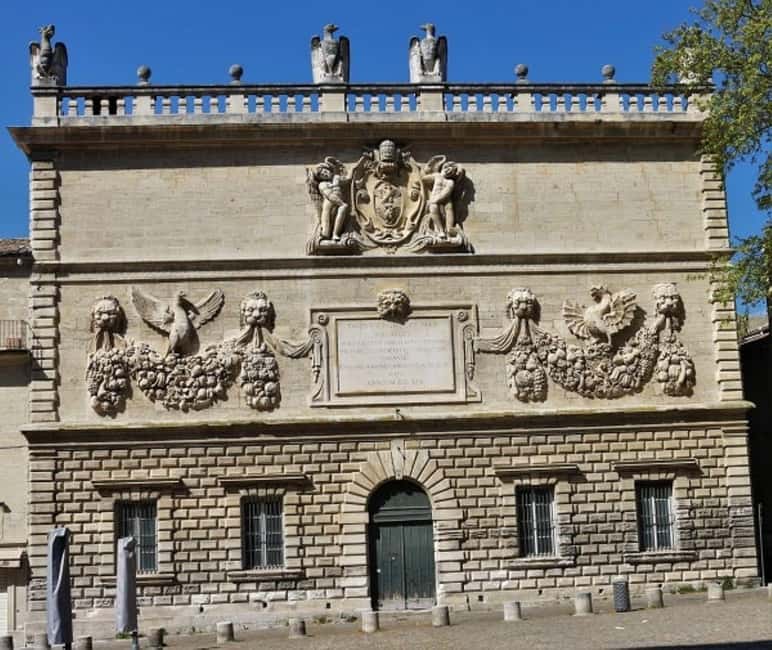 Avignon: Around The Palace Tour - Starting among Roman remains at Place de l’Amirande