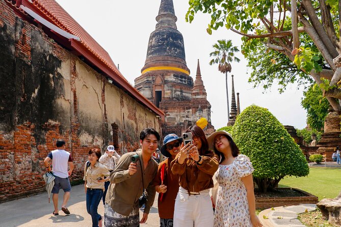 Ayutthaya Summer Palace and Temples Day Tour from Bangkok - Wat Chaiwatthanaram and the best closing views