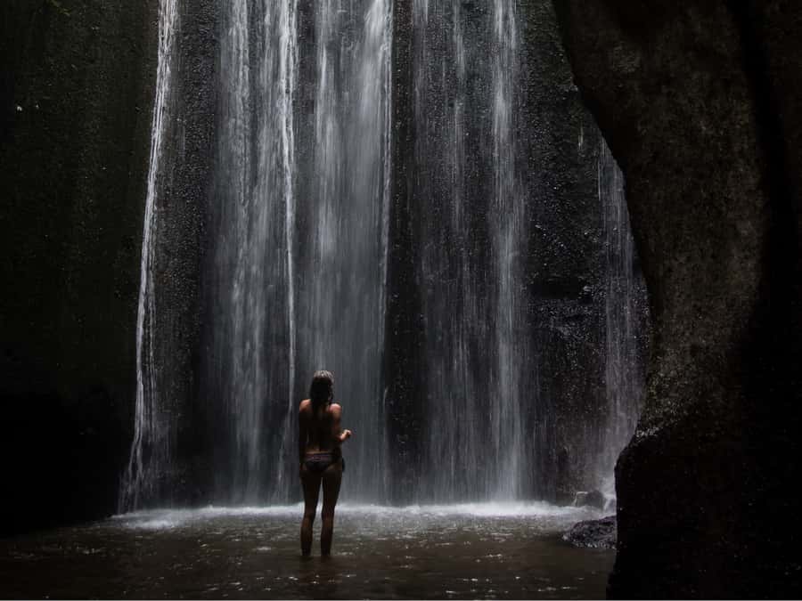 Bali: Lempuyang Quick Access, Waterfall, Water Palace & More - Goa Raja Waterfall: mist, rainbows, and a little effort