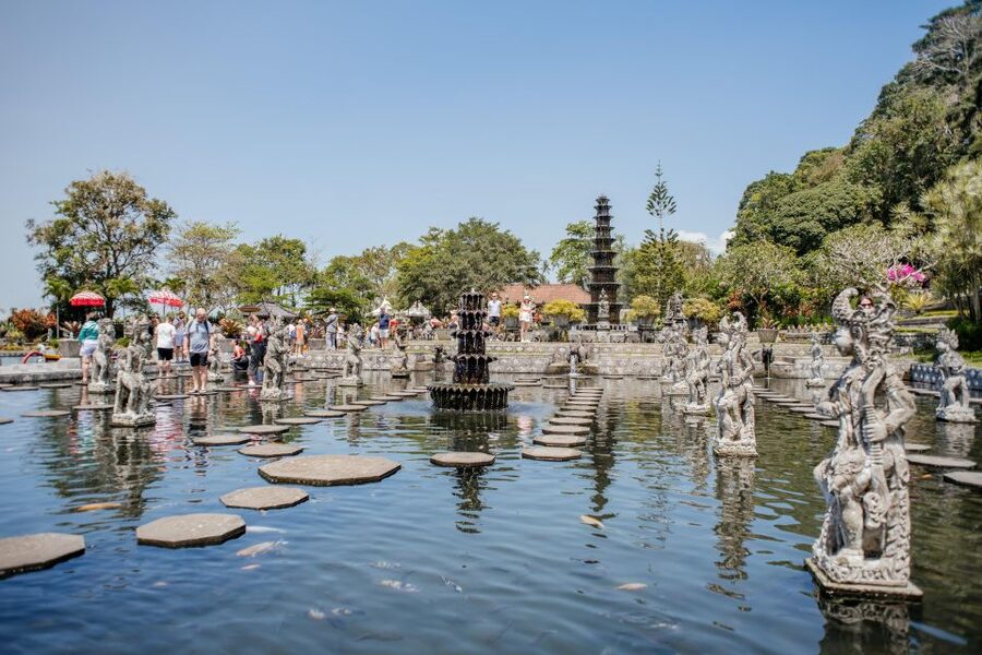 Bali: Lempuyang Quick Access, Waterfall, Water Palace & More - Your guide can shape the whole experience
