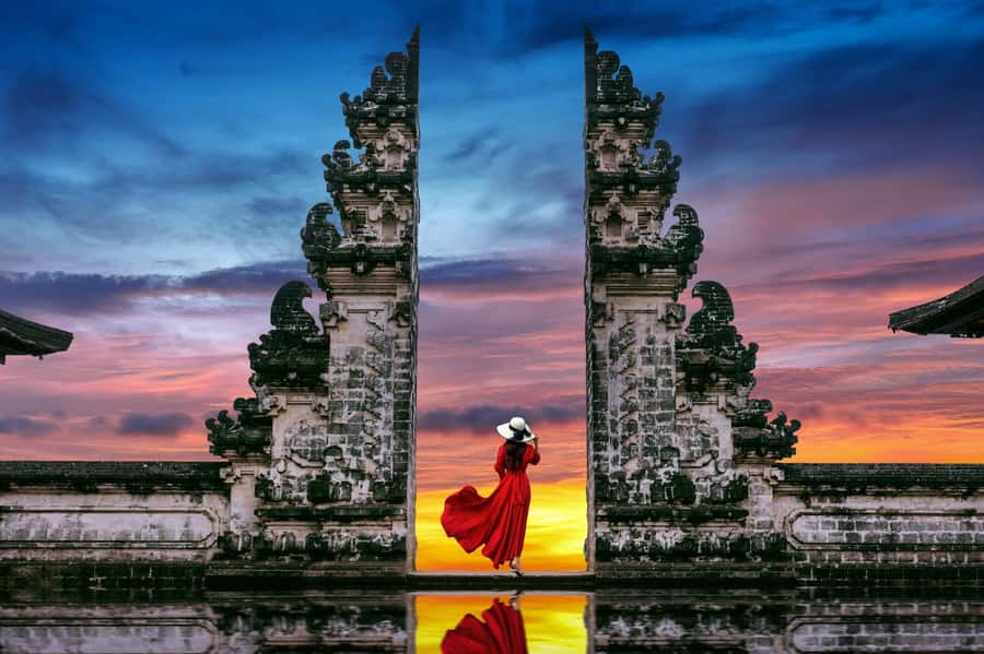 Bali: Lempuyang Quick Access, Waterfall, Water Palace & More - The early pickup and the long road east