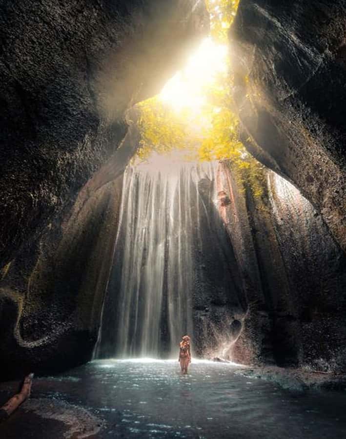 Bali: Trip to Tirta Gangga Palace and Tukad Cepung Waterfall - Lempuyang Temple and the famous Gates of Heaven