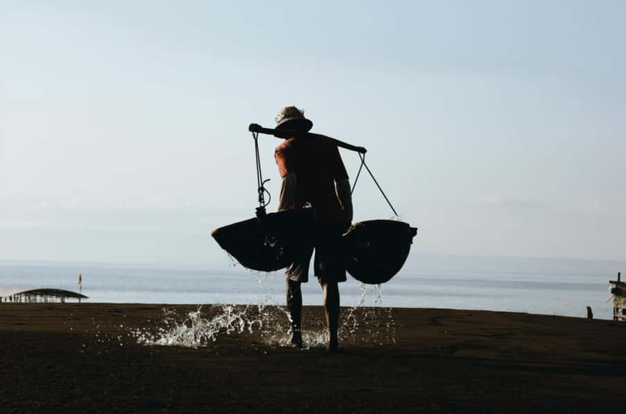 Bali: Ujung Water Palace, Candidasa and Sidemen Village Tour - Taman Ujung Water Palace and its three cultural influences