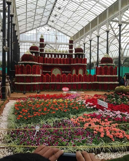 Bangalore City Tour: Lalbagh, Tipu Palace & Bull Temple - ISKCON Temple for a different religious setting