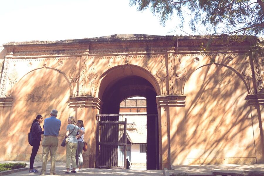 Bangalore: Walking Tour of Fort, Palaces, and Market - Meeting on Kempegowda Road