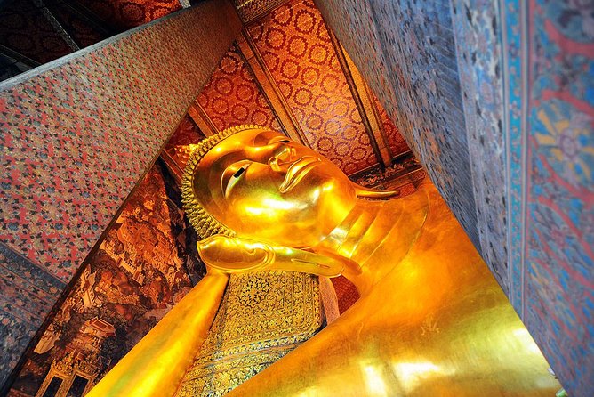 Bangkok Best Two Temples Emerald & Reclining Buddha + GrandPalace - Who will get the most from this tour