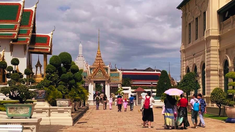 Bangkok: City Highlights Private Tour with Palace & Temples - Who should book it