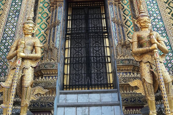 Bangkok Grand Palace and Emerald Buddha Tour - Guide quality and what to expect