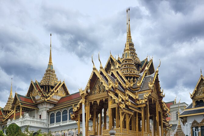 Bangkok Grand Palace and Temples Private Tour - Private transport, pickup, and the meeting point