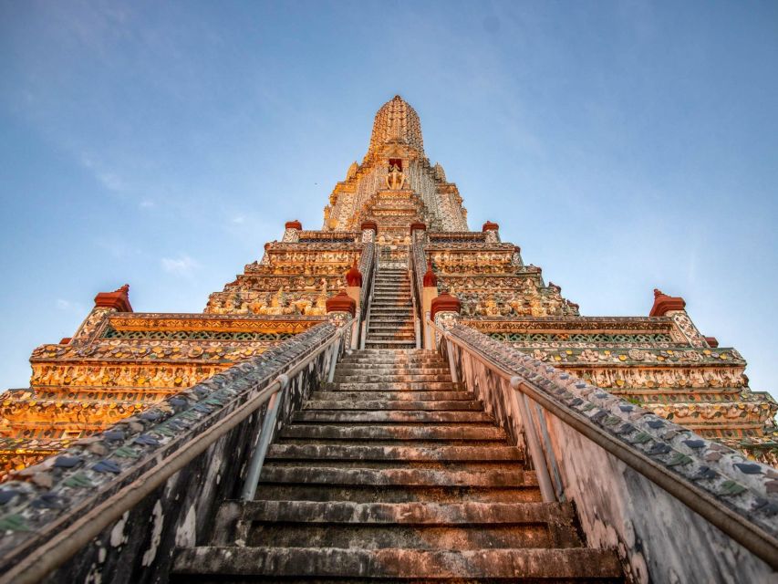 Bangkok: Grand Palace and Wat Arun Guided Walking Tour - A tuk-tuk ride through central Bangkok