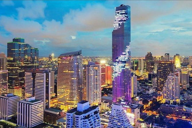 Bangkok Grand Palace & Emerald Buddha Flexible Entry with Audio - Clothing, transport, and basic comfort