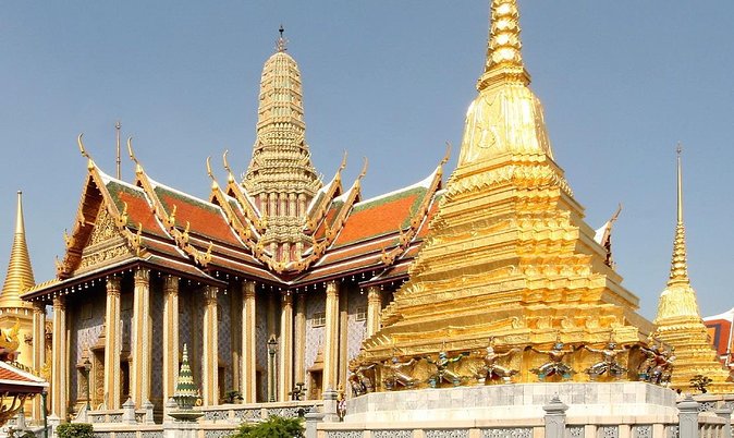 Bangkok Grand Palace Tour with Convenient Hotel Transfer - Wat Phra Kaew and the Emerald Buddha