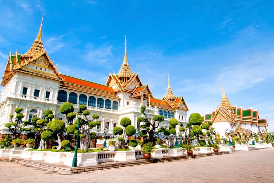 Bangkok: Grand Palace, Wat Arun & Giant Buddha Iconic Tour - What the $78 price really covers