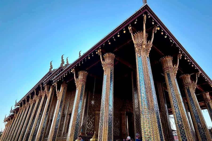 Bangkok: Grand Palace, Wat Arun & Giant Buddha Iconic Tour - The river boat ride back to the garage