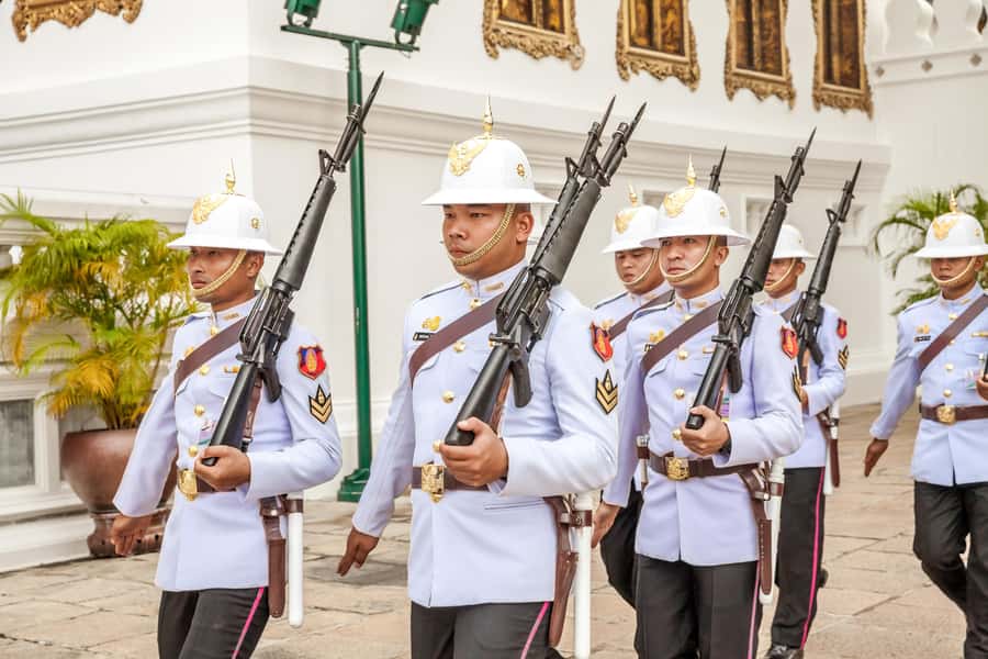 Bangkok: Grand Palace, Wat Pho, and Wat Arun Private Tour - Who should book this private Bangkok tour?