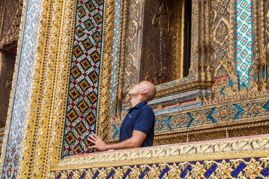 Bangkok: Grand Palace, Wat Pho, and Wat Arun Private Tour - Guides who shape the experience