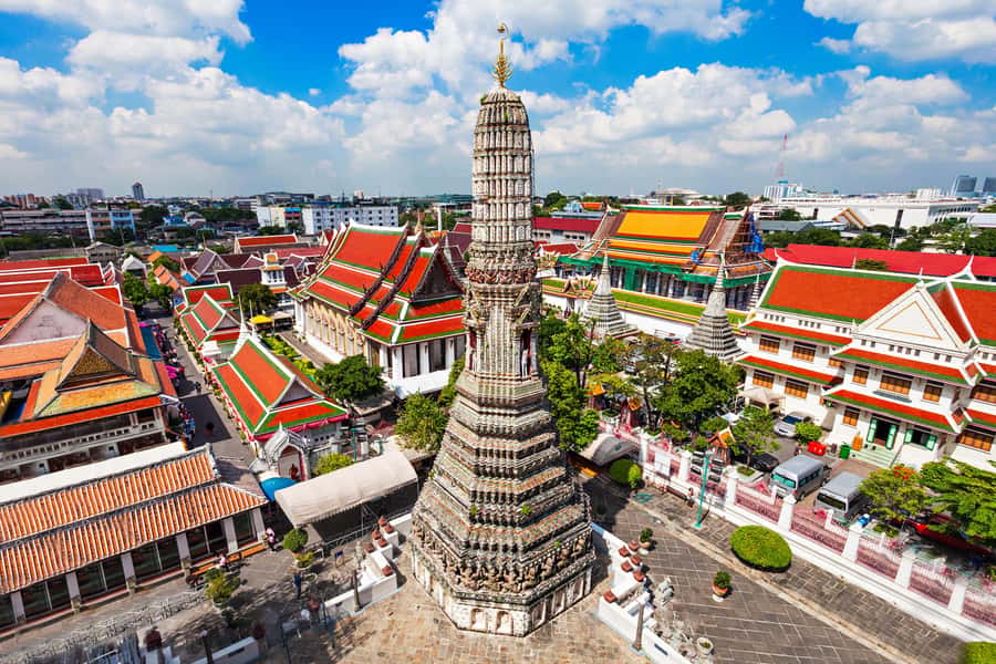 Bangkok: Grand Palace, Wat Pho, and Wat Arun Private Tour - Heat, clothing, and temple manners