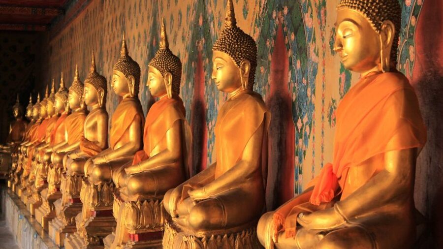 Bangkok: Grand Palace & Wat Pho Half-Day Private Tour - Clothing, heat, and practical preparation