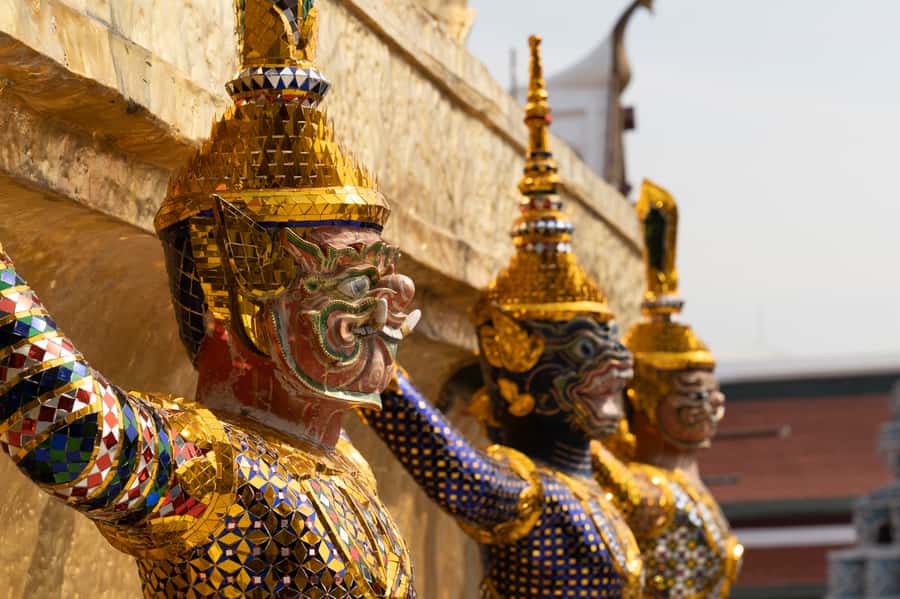 Bangkok: Grand Palace, Wat Pho with Mango Dessert Tastings - What the $65 price covers